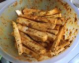 Une image de l'étape 3 de Frites de céleri rave aux épices et miel.