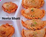 गुजीया (खजूर ड्राई फ्रूट्स वाली) रेसिपी चरण 6 फोटो