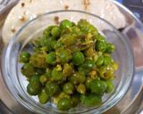 A picture of step 4 of Green peas curry.