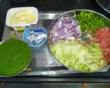 સેઝવાન ફ્રેન્કી (Schezwan Frankie Recipe In Gujarati) રેસીપી સ્ટેપ1ફોટો