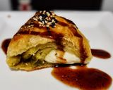 Foto del paso 5 de la receta: QUESO🧀BRIE Hojaldrado🥐, en Cama de Pesto🌿...!