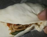 A picture of step 10 of Schezwan Noodle Momos.