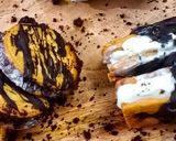 A picture of step 6 of Ice Cream Cookie Sandwiches.