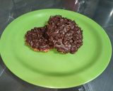 Foto del paso 7 de la receta: Galletas de nuez bañadas en chocolate y avellanas