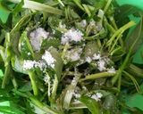 Foto langkah ke 1 dari resep Cah Kangkung Tempe.