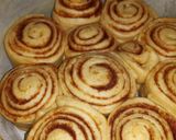 A picture of step 8 of Cinnamon rolls.