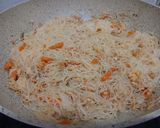 Foto langkah ke 5 dari resep Bihun Goreng Ebi.