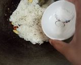 Foto langkah ke 3 dari resep Nasi Goreng Daun Jeruk.