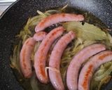 Foto del paso 3 de la receta: Salchichas frescas al vino blanco