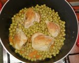 Foto del paso 5 de la receta: Pollo arvejado picante con Puré