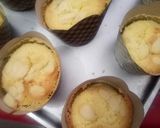 Foto langkah ke 8 dari resep Bolu Hongkong Keju Almond.