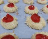 Cara Membuat Strawberry Thumbprint Cheese Cookies 4