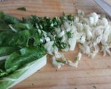 Foto del paso 1 de la receta: Guiso de acelga (sin carne)