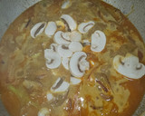 Foto del paso 3 de la receta: Sopa de pollo, fideos de arroz, espinacas y cilantro