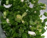 A picture of step 1 of Spring onion paranthe.