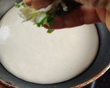 A picture of step 1 of Rawa uttapam.