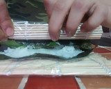 Foto del paso 5 de la receta: 3 Maki roll (sushi alternativo, alternativamente barato y rico)