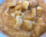 Foto del paso 2 de la receta: Natillas de turrón sobre compota de manzana en Mambo