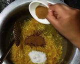 A picture of step 3 of Palak Gosht.