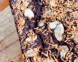 Foto langkah ke 4 dari resep Choco Cheese Brownies.