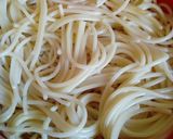 Foto del paso 2 de la receta: Espaguetis con perejil y crema