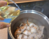 Foto del paso 5 de la receta: Conejo al ajillo, con patatas fritas