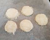 Foto del paso 5 de la receta: Hamburguesas de hummus de garbanzos rebozadas con queso