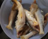 তোপসে ফ্রাই (topse fry recipe in Bengali) রেসিপি ধাপ - 1 ছবি