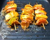 A picture of step 7 of Paneer shashlik tikka.