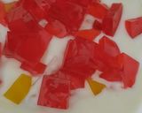 A picture of step 6 of Fruit trifle.