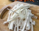 Hình bước làm 4 của món Bánh Xèo Củ Hũ Dừa Tôm Thịt