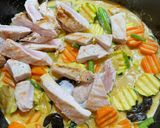 Foto del paso 9 de la receta: Wok de Curry Rojo con Pavo, Almendras y Prunas Dulces