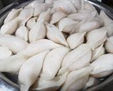 Hình bước làm 4 của món Bánh bột lọc nhân tôm thịt