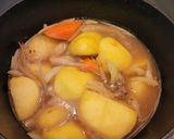 รูปขั้นตอนการทำที่ 4 ของ Nikujaga - สตูว์เนื้อกับมันฝรั่ง