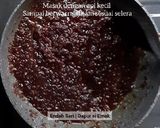 Foto langkah ke 5 dari resep Ayam Goreng Sambal Hitam Madura.