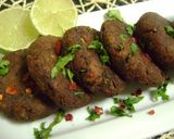 A picture of step 7 of Horse Gram Tikki.