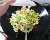 Foto langkah ke 5 dari resep Bihun Goreng.