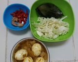 Foto langkah ke 2 dari resep Santan Telur Kikil.