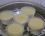 Foto langkah ke 5 dari resep Steamed Matcha Cheesecake.