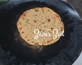 A picture of step 3 of Turnip and Green Peas Parathas.