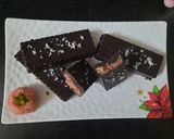 A picture of step 5 of Jam stuffed coconut chocolate.