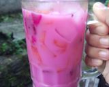Foto langkah ke 4 dari resep Es susu merah.