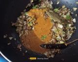 A picture of step 5 of Aloo Gobhi Matar Curry.