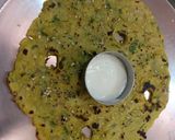 ज्वारीचे पौष्टिक थालिपीठ (jowariche paushtik thalipeeth recipe in marathi) रेसिपी स्टेप 6 फोटो 