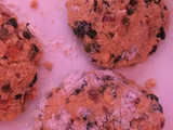 Hamburguesas de garbanzos y papas con cheddar y verdeo