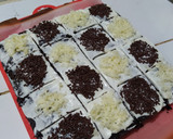 Foto langkah ke 5 dari resep Eggless Chocolate Cake (Kue Potong).