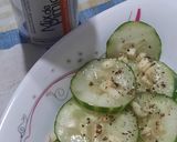 Foto del paso 3 de la receta: Carpaccio de pepinos con condimentos