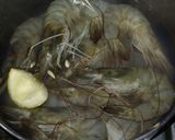 Foto langkah ke 1 dari resep Udang Panggang Siram Saus Tiram.