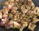 รูปขั้นตอนการทำที่ 1 ของ “ไก่ผัดพริกแกงใต้โหรพา”