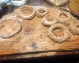 Foto del paso 2 de la receta: Aritos de cebolla con queso